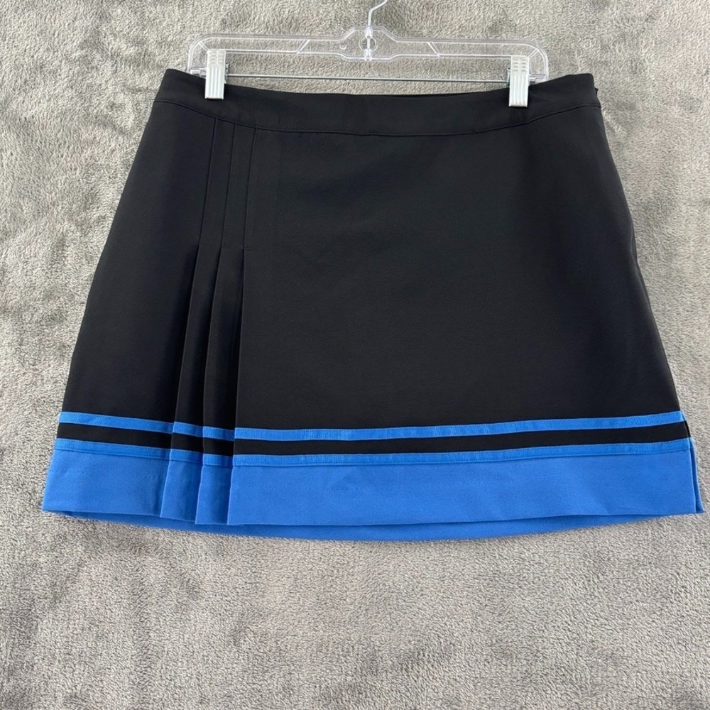 Izod XFG Golf Skort Womens 8 Black Blue Stripe Pleated‎ Pocket Stretch Zip Close